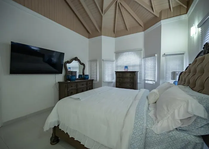 Villa Tuscany Sunville *